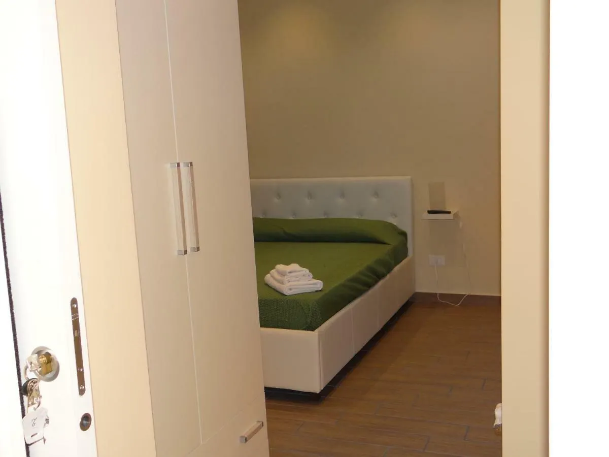 Montecarlo Palace Bed and Breakfast Palermo Italien